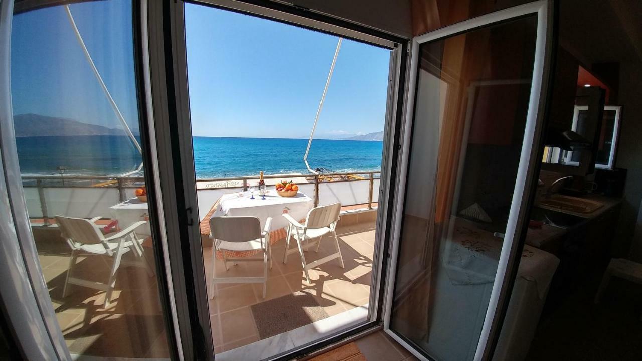 Villa Golden Ammos Sea View Каламакі Екстер'єр фото